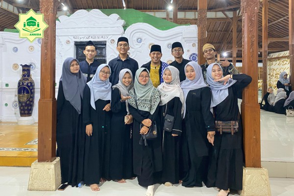 pengasuh ponpes